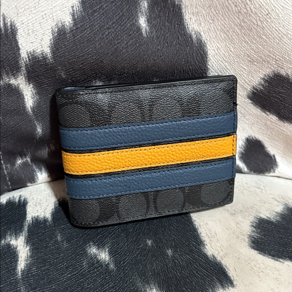 #55 COACH - Picture 1 of 1